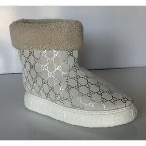 Gucci GG Shearling Silver Suede Prestige Fur Boots 9 US (39 Euro) 812045 IT NIB